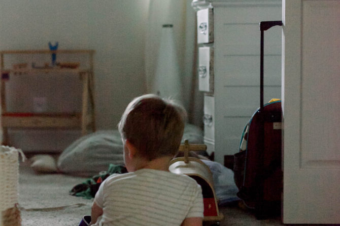 toddler ok to wake light